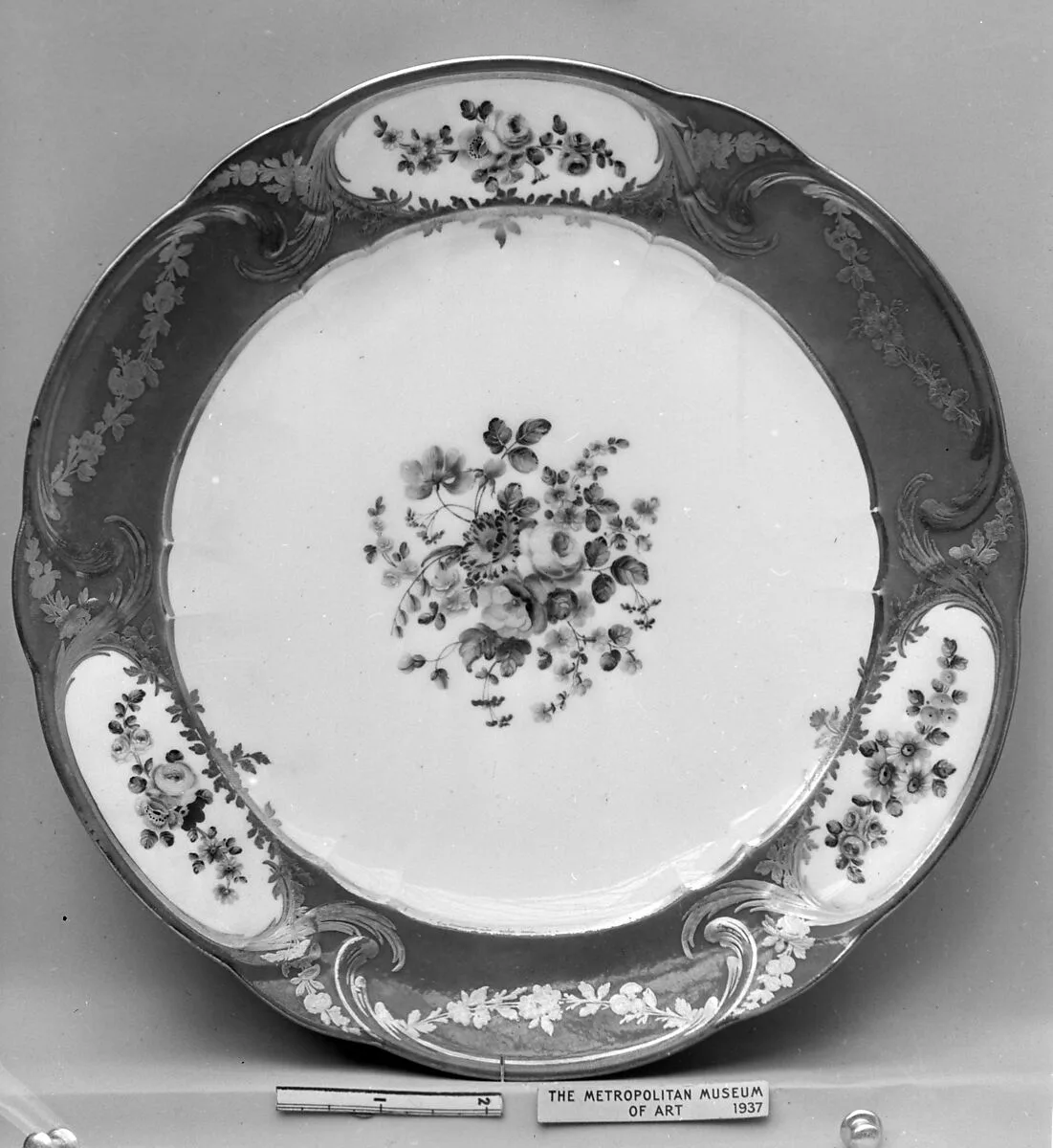 Plate (Assiette à palmes) (1 of 102) (part of a service) — Sèvres Manufactory|Guillaume Noël