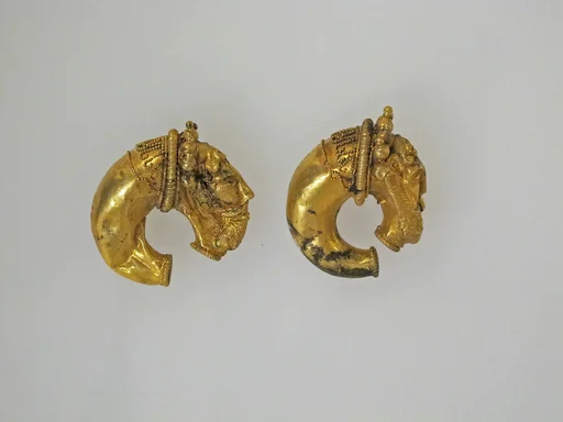 Earrings with head of a man