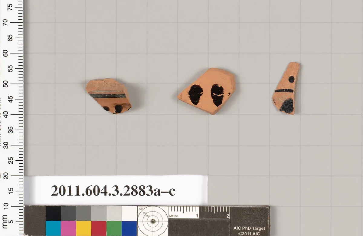 Terracotta fragments of undetermined shapes — Unknown