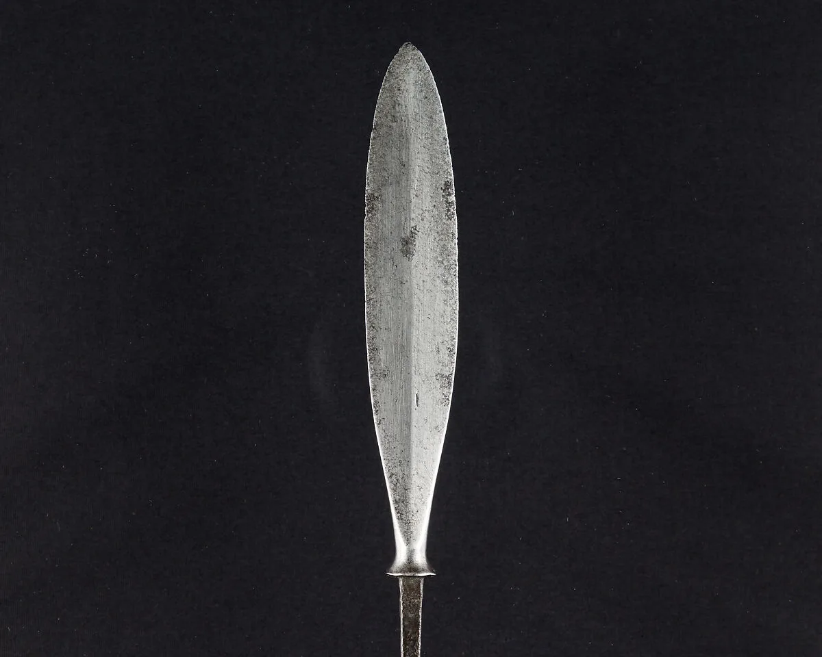 Arrowhead (<i>Yanone</i>) — Unknown