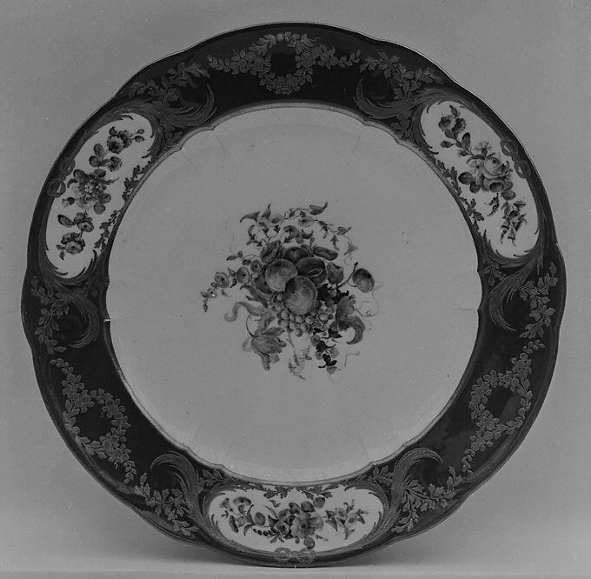 Plate (part of a service) — Sèvres Manufactory|Geneviève Taillandier|Michel-Barnabé Chauvaux