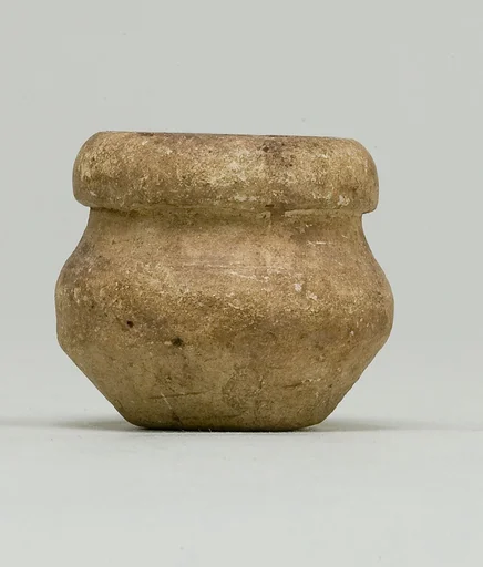 Kohl pot