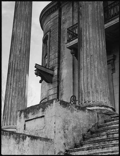 [Façade Corner of Belle Grove Plantation, White Castle, Louisiana]