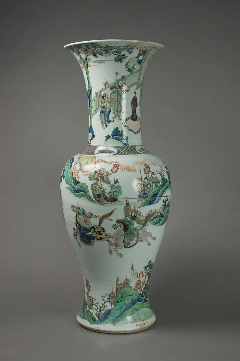 清 景德鎮窯五彩刀马人物圖鳳尾瓶|Vase with historical warriors — Unknown