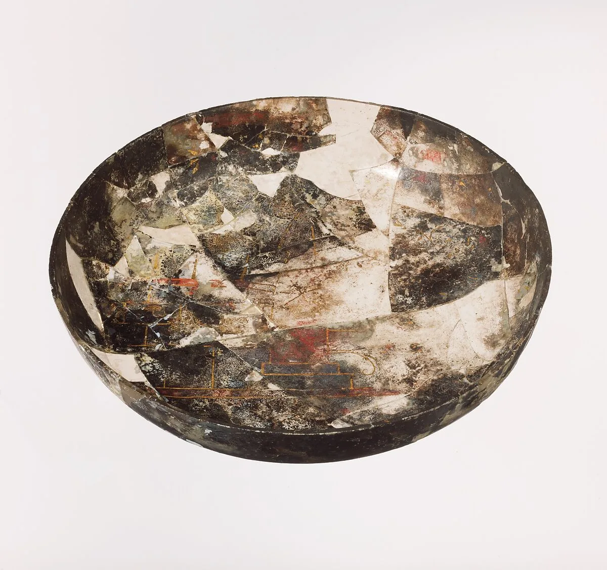 Glass bowl with painted decoration — Unknown