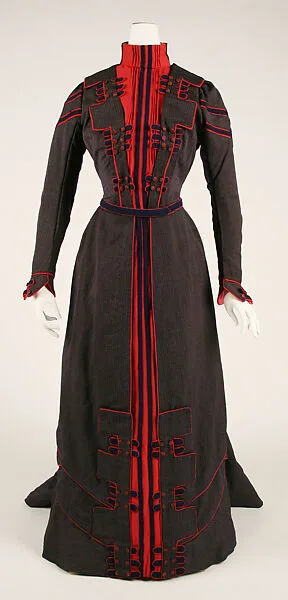 Walking dress — M. A. Robb|Bon Marché