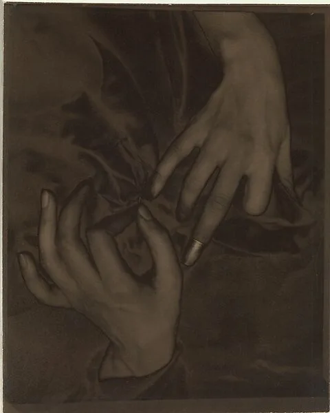 Georgia O'Keeffe – Hands and Thimble — Alfred Stieglitz