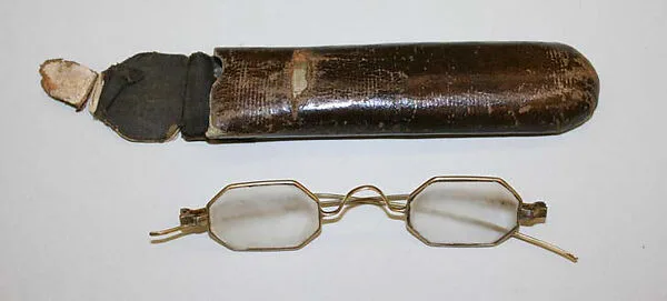 Eyeglasses — Unknown