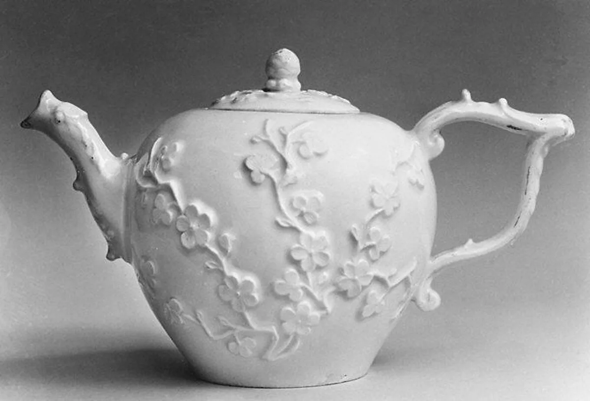Teapot — Meissen Manufactory