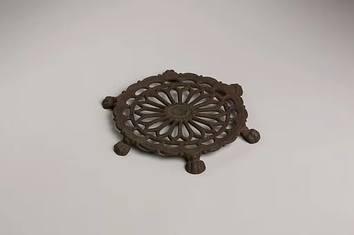 Trivet