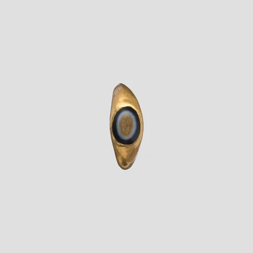 Gold and banded agate ring