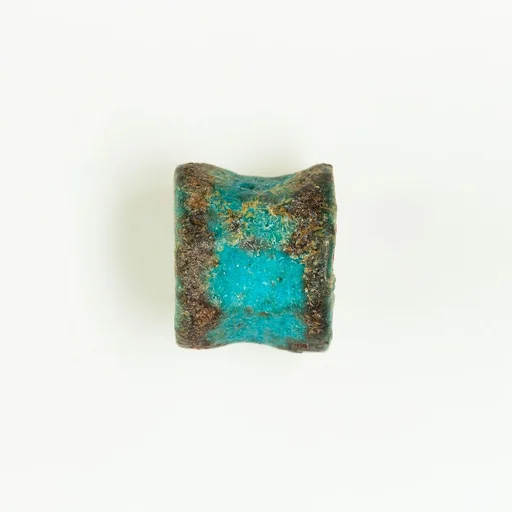 Spool-shaped bead