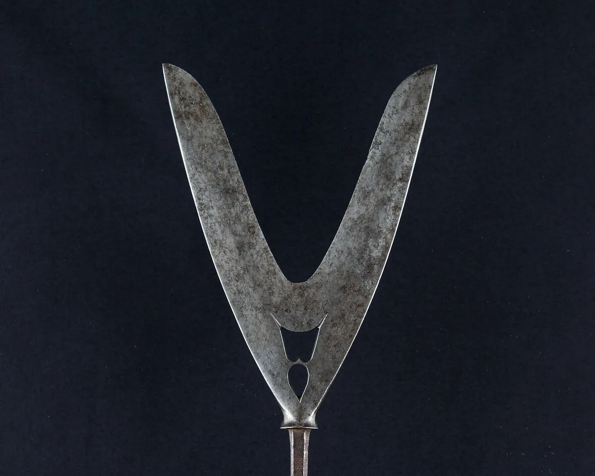 Arrowhead (<i>Yanone</i>) — Unknown