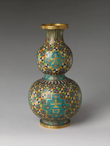 清中期  掐絲琺琅大吉葫蘆瓶|Gourd-shaped vase with characters for “grand luck” (da ji)