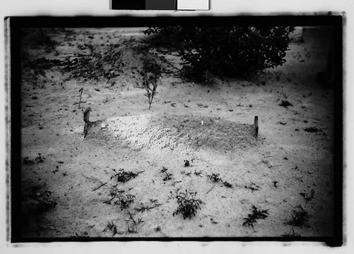 [Grave, Alabama]