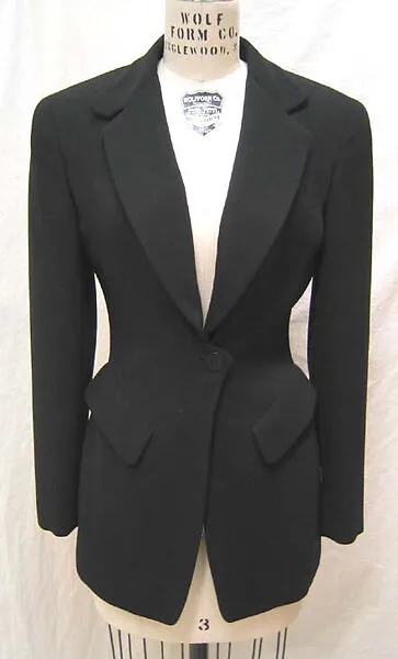 Suit — Donna Karan|Donna Karan New York|Bergdorf Goodman