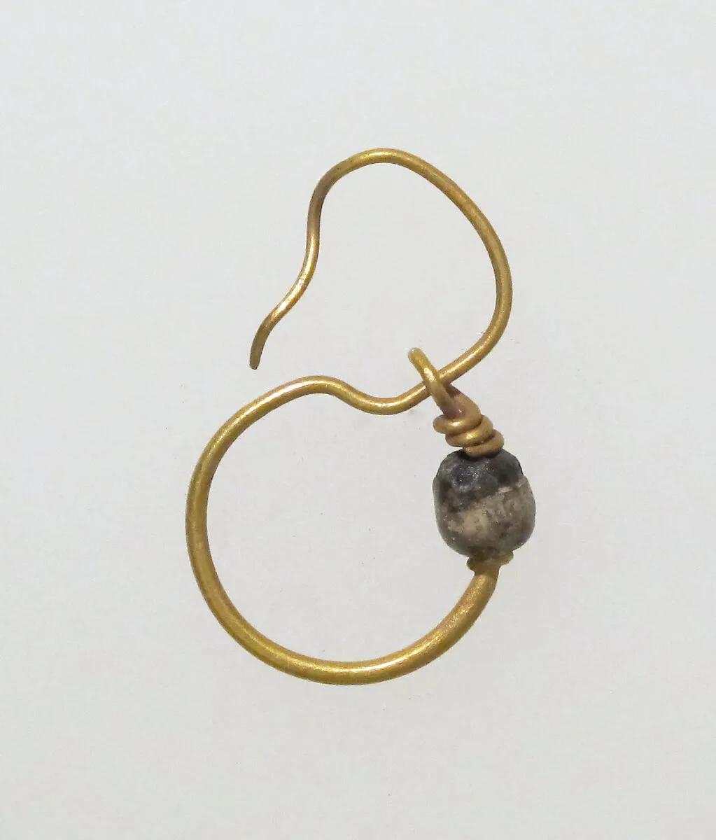 Earring, delta-shaped — Unknown