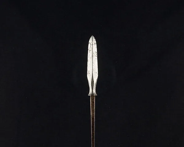 Arrowhead (<i>Yanone</i>) — Unknown