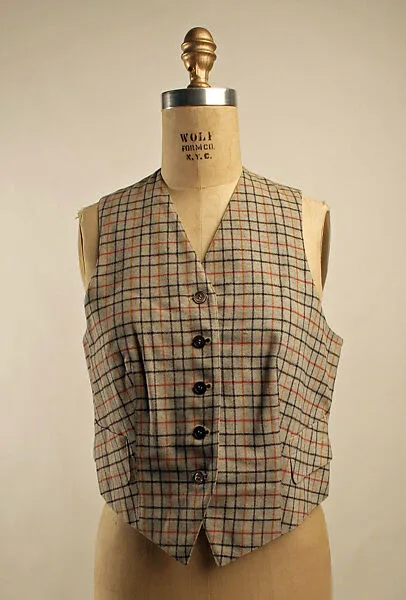 Riding vest — Nardi, Inc.