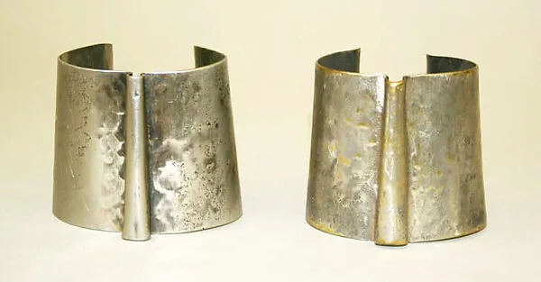 Bracelet — Madame Grès (Germaine Émilie Krebs)