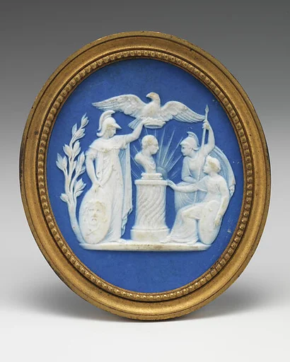 Cameo medallion