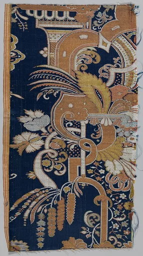 Fragment of woven silk
