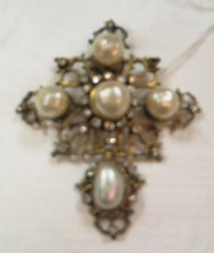 Brooch