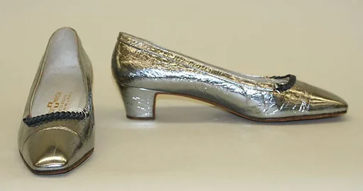 Evening shoes
