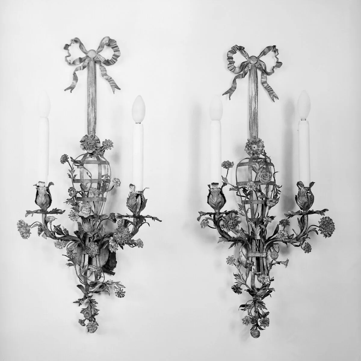 Pair of wall sconces — Unknown