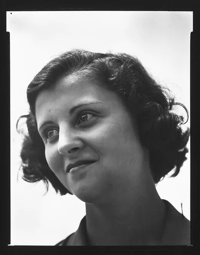 [Unidentified Woman, Havana]