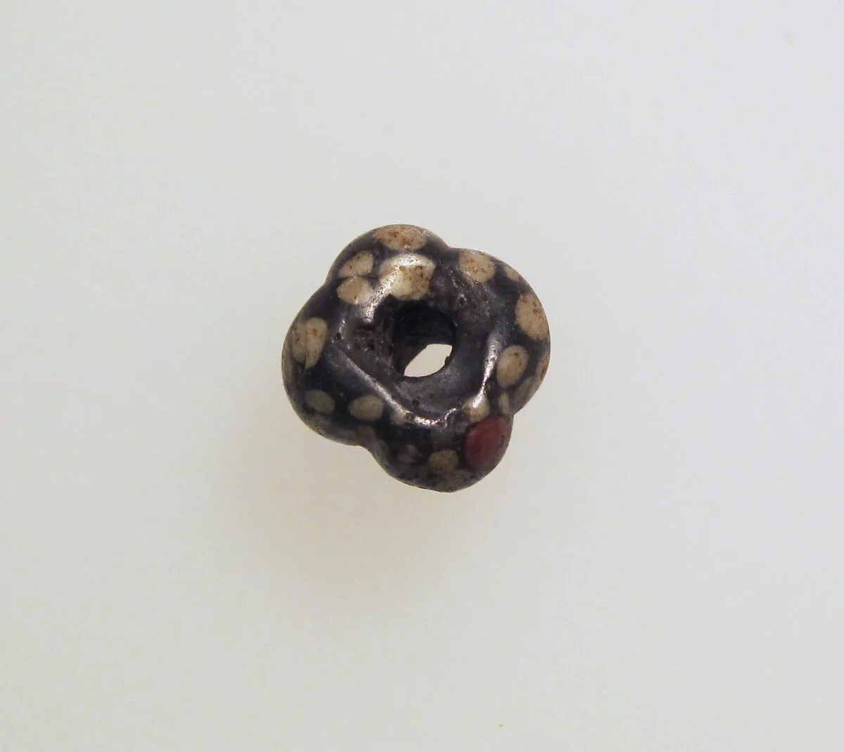 Bead — Unknown