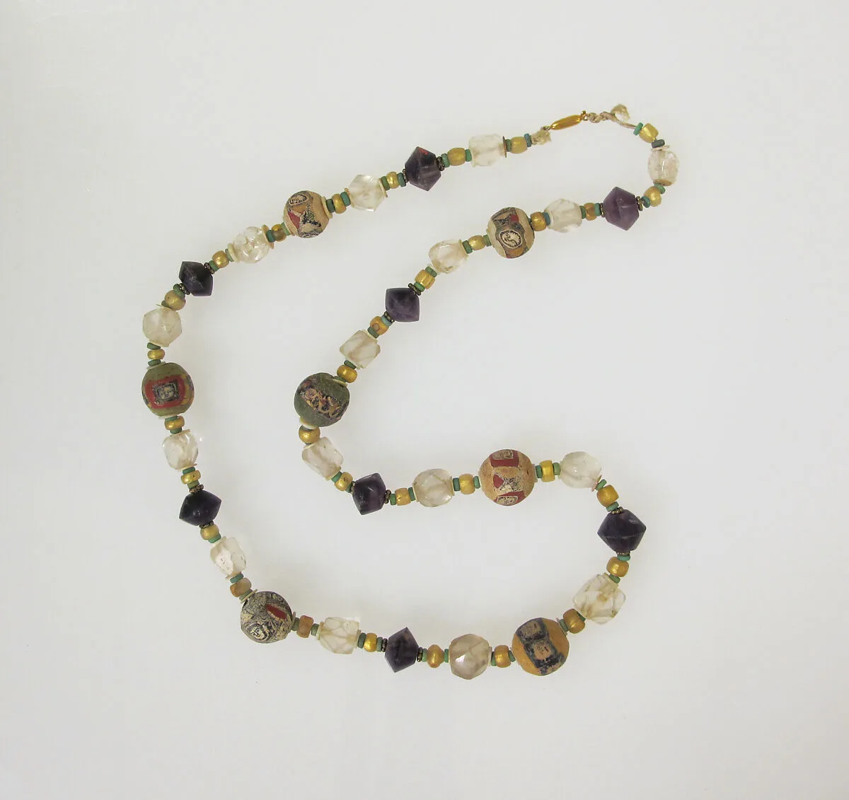 Glass necklace comprising 187 beads — Unknown