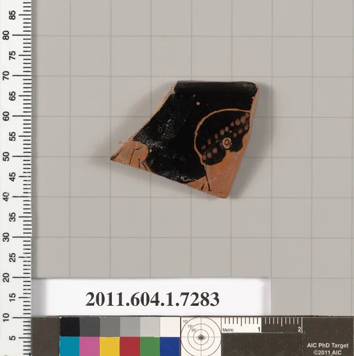 Terracotta rim fragment of a kylix (drinking cup)