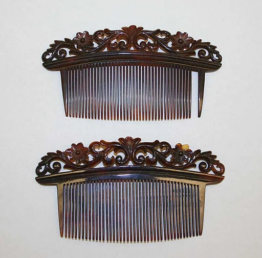 Side comb