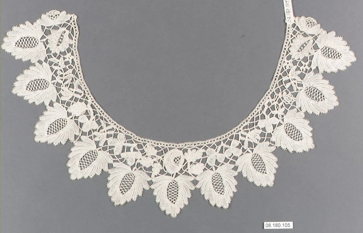 Collar — Unknown