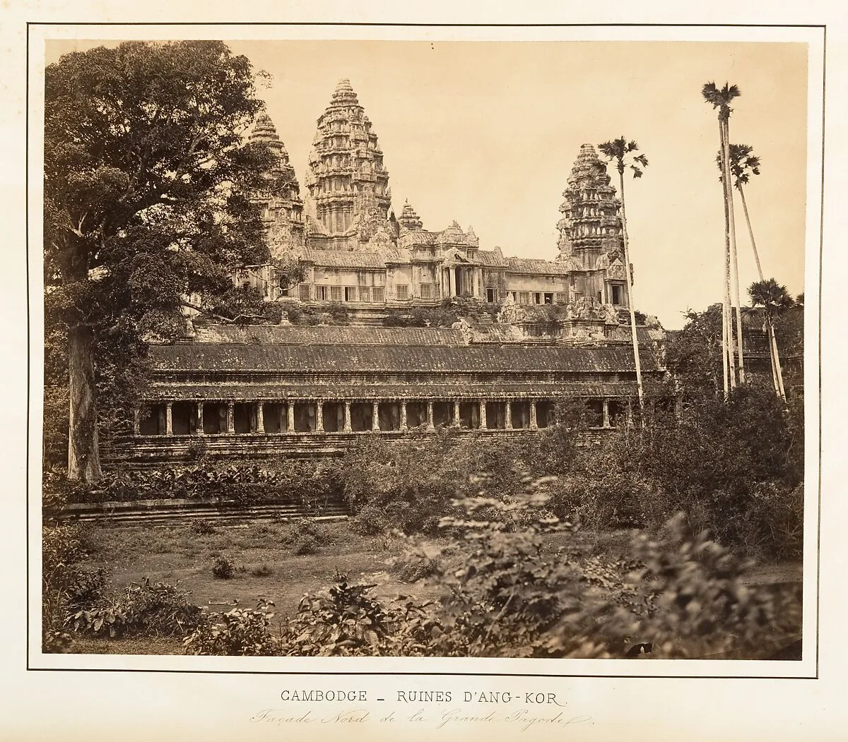 Façade Nord de la Grand Pagode — Emile Gsell