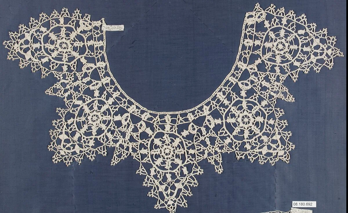 Collar — Unknown