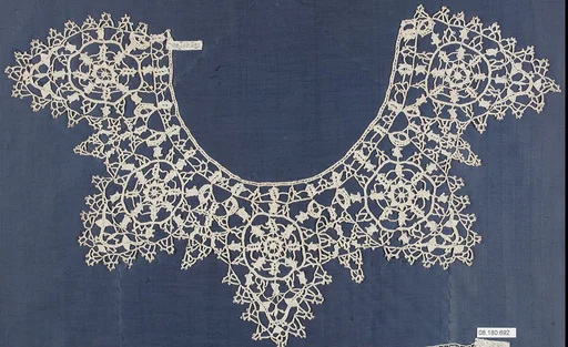 Collar