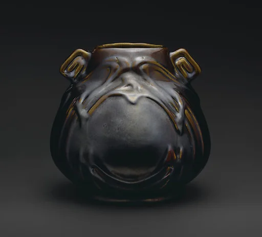 Vase with handles