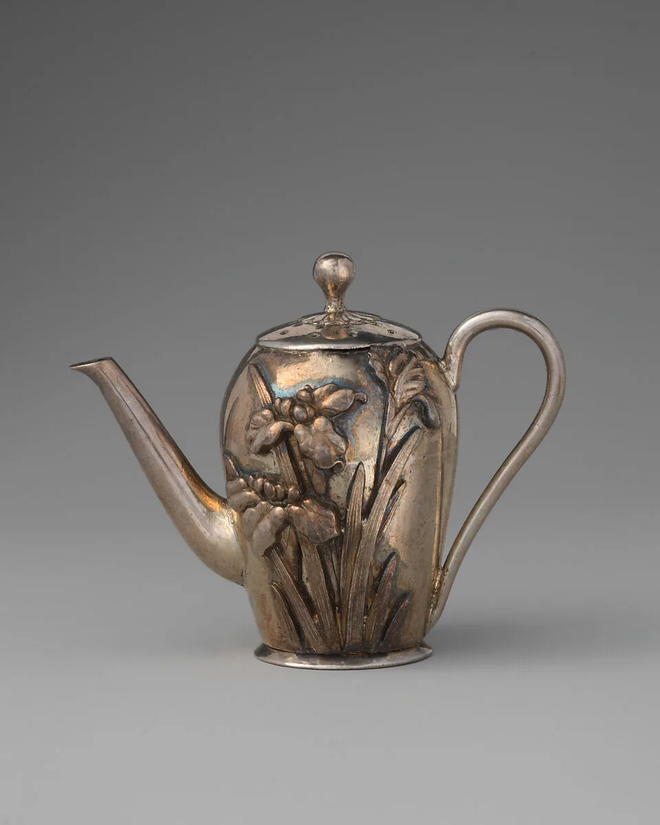 Salt in the form of a coffee pot — Unknown