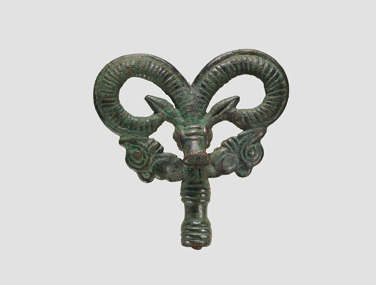 Openwork pin — Unknown