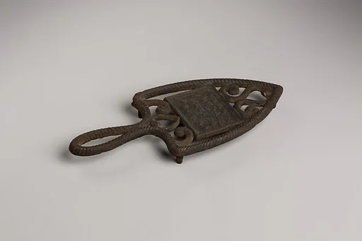Trivet