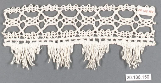 Edging with fringe