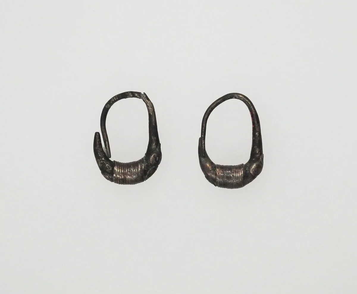 Earring, boat-shaped — Unknown