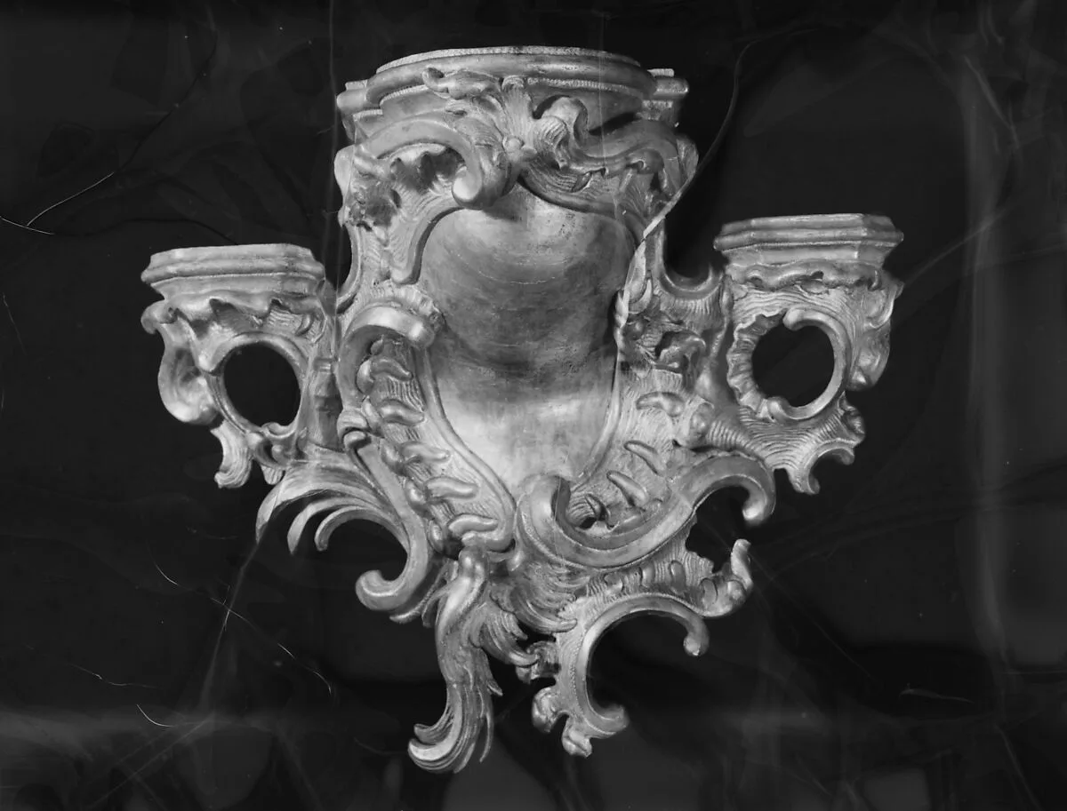Bracket — Unknown