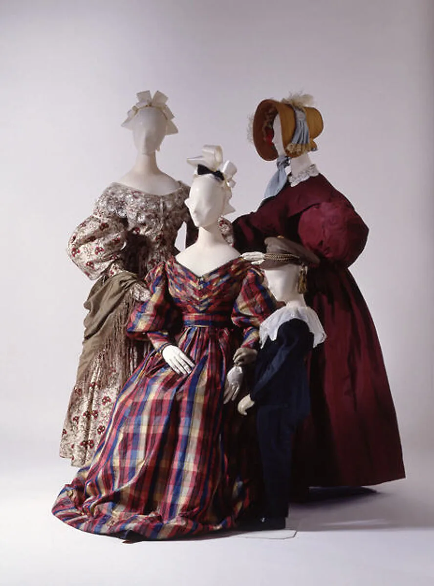 Suit — Unknown