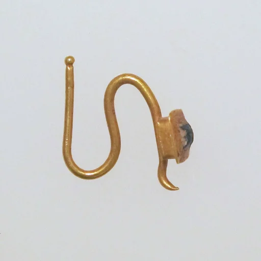 Earring-hook type with paste setting