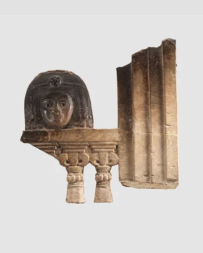 Openwork furniture plaque with a "woman at the window"