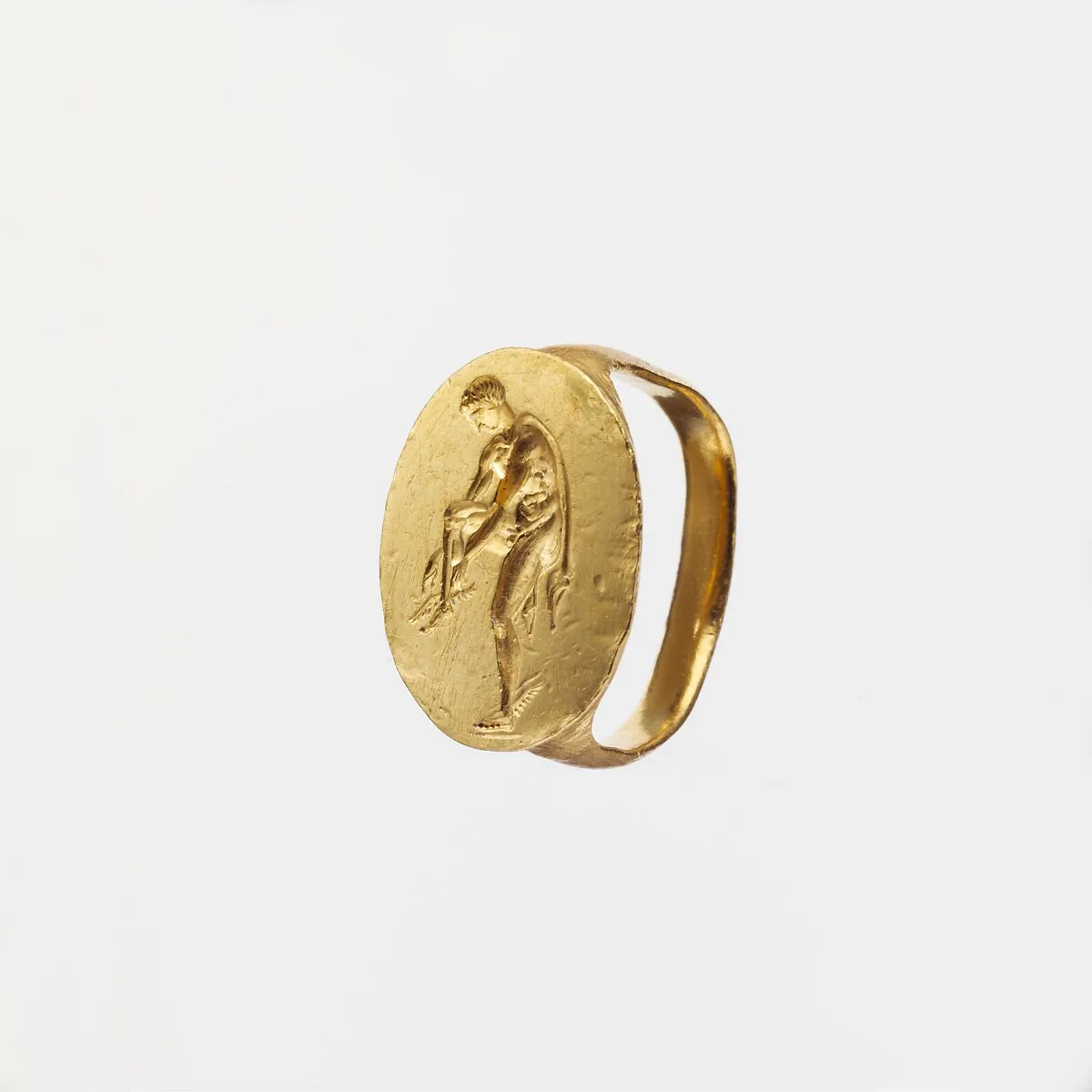Gold finger ring engraved with an image of Hermes — Unknown
