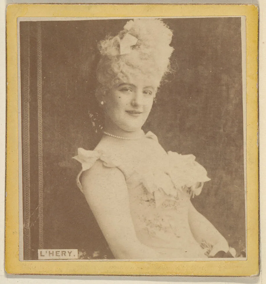 Miss L'Hery, from the Actresses series (N246), Type 2, issued by Kinney Brothers to promote Sporting Extra Cigarettes — Kinney Brothers Tobacco Company
